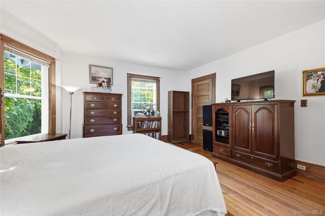 5 Woodland Place, White Plains, NY 10606