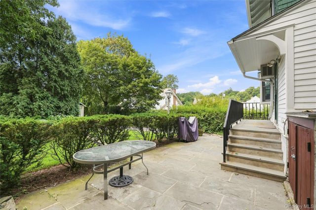 5 Woodland Place, White Plains, NY 10606