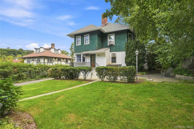 5 Woodland Place, White Plains, NY 10606