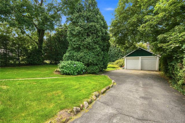 5 Woodland Place, White Plains, NY 10606