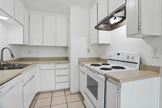 7208 Tristan Cir, Stockton, CA 95210