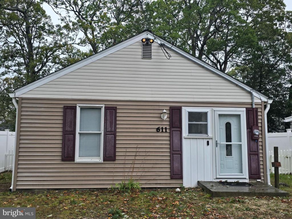 611 ANTHONY AVE, Toms River, NJ 08753