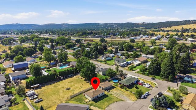 2809 N JOHNSON Ct, Spokane Valley, WA 99206