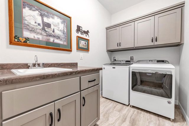 5593 N AMETHYST DRIVE, Appleton, WI 54913