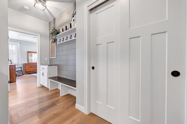 5593 N AMETHYST DRIVE, Appleton, WI 54913