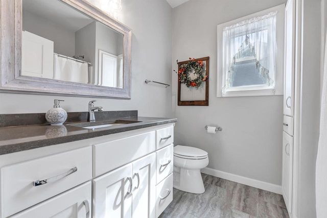 5593 N AMETHYST DRIVE, Appleton, WI 54913