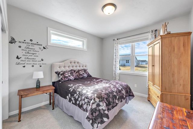 5593 N AMETHYST DRIVE, Appleton, WI 54913