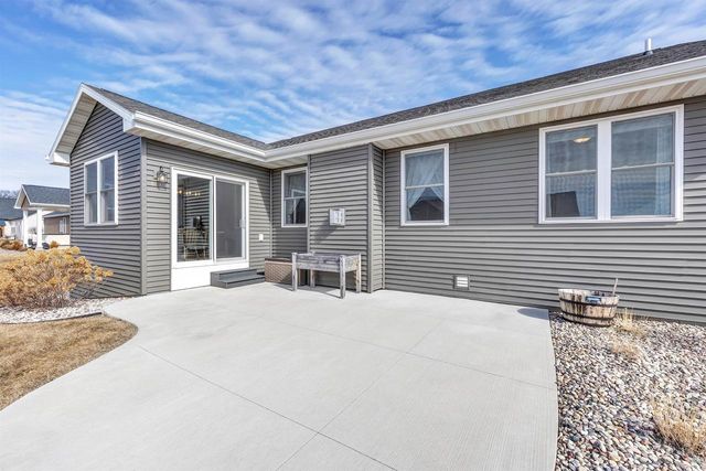 5593 N AMETHYST DRIVE, Appleton, WI 54913