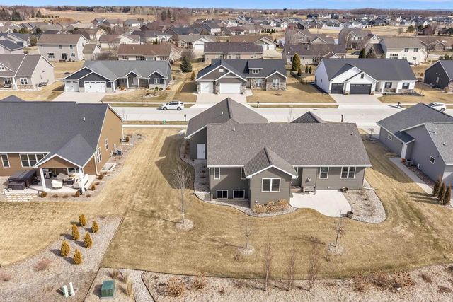 5593 N AMETHYST DRIVE, Appleton, WI 54913