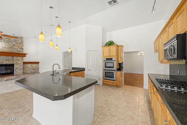 4206 E FOUNTAIN Street, Mesa, AZ 85205