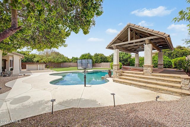 4206 E FOUNTAIN Street, Mesa, AZ 85205
