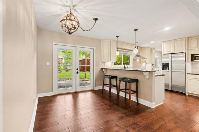 7540 Rainbow Drive, Prairie Village, KS 66208