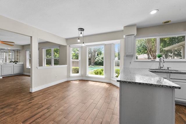 4138 Mapleridge Drive, Grapevine, TX 76051