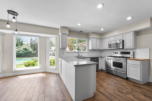 4138 Mapleridge Drive, Grapevine, TX 76051