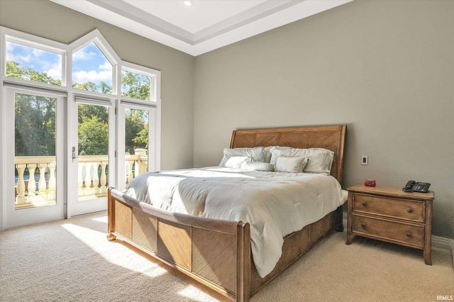 21533 Golden Maple Court, South Bend, IN 46628