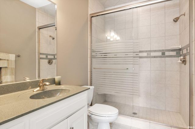 21533 Golden Maple Court, South Bend, IN 46628