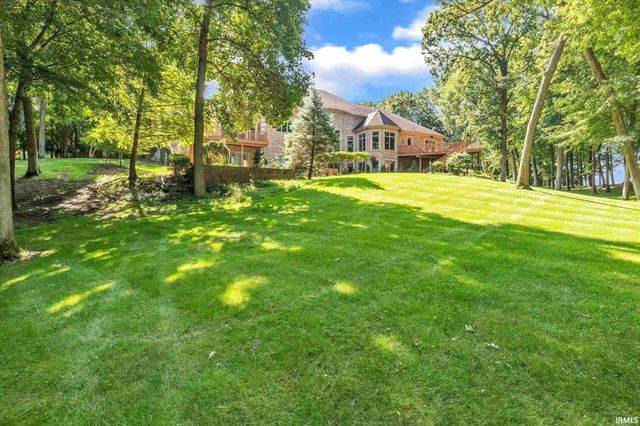 21533 Golden Maple Court, South Bend, IN 46628