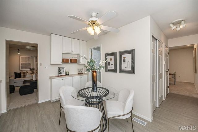 1538 Woodroyal West Drive, Chesterfield, MO 63017