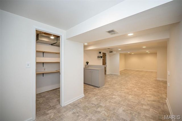 1538 Woodroyal West Drive, Chesterfield, MO 63017