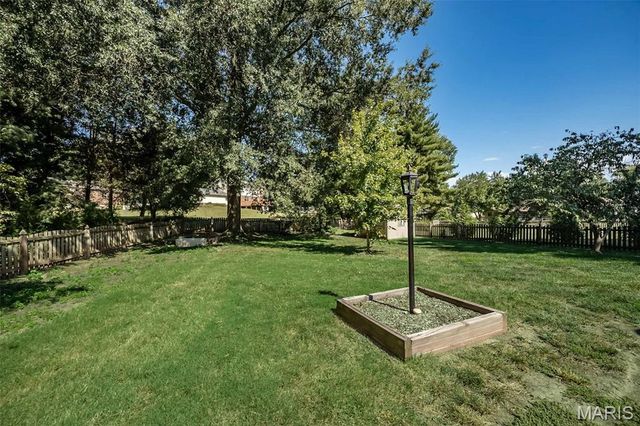 1538 Woodroyal West Drive, Chesterfield, MO 63017