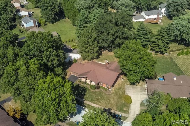 1538 Woodroyal West Drive, Chesterfield, MO 63017