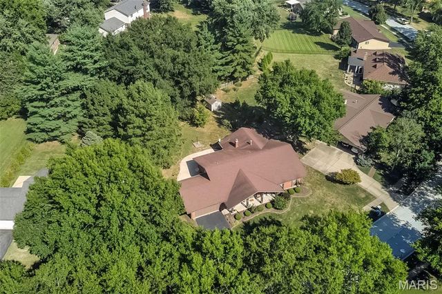 1538 Woodroyal West Drive, Chesterfield, MO 63017