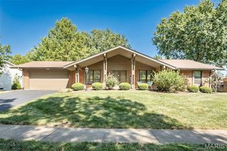 1538 Woodroyal West Drive, Chesterfield, MO 63017