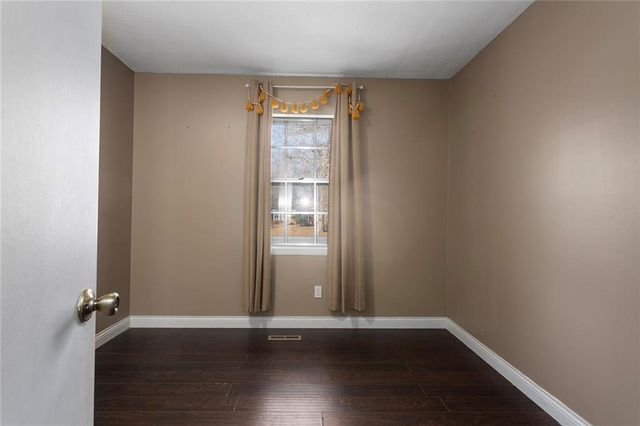 16525 E 35th St Court S, Independence, MO 64055