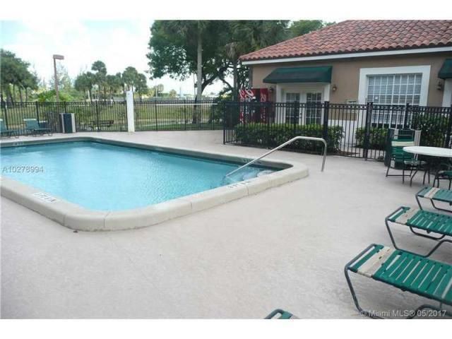 1141 LAKE VICTORIA Drive H, West Palm Beach, FL 33411