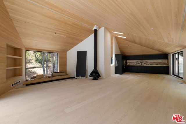 1956 Laurel Canyon Road, Los Angeles, CA 90046