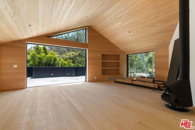 1956 Laurel Canyon Road, Los Angeles, CA 90046