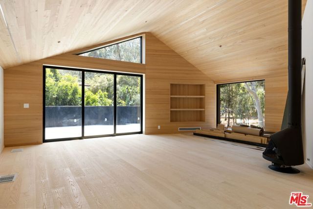 1956 Laurel Canyon Road, Los Angeles, CA 90046