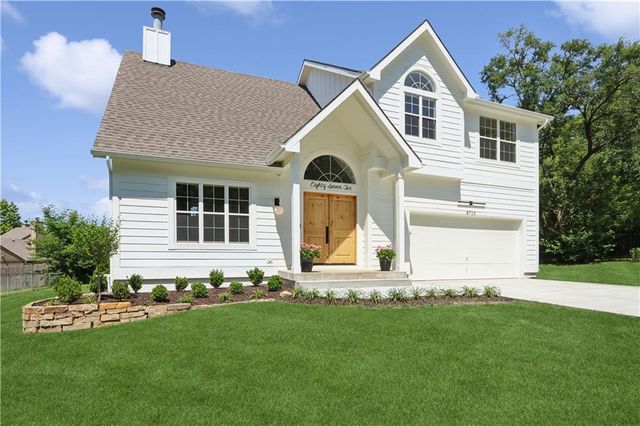 8710 Lamar Avenue, Overland Park, KS 66207