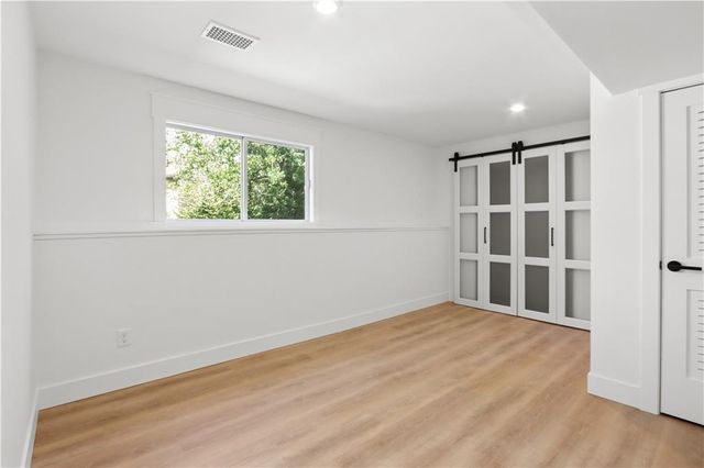 8710 Lamar Avenue, Overland Park, KS 66207