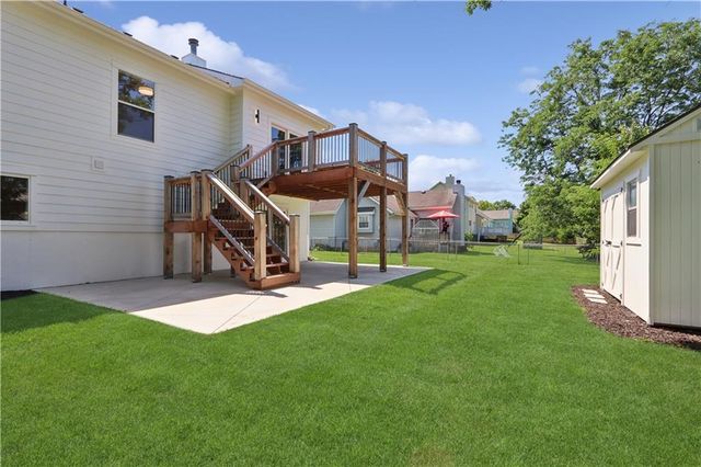 8710 Lamar Avenue, Overland Park, KS 66207