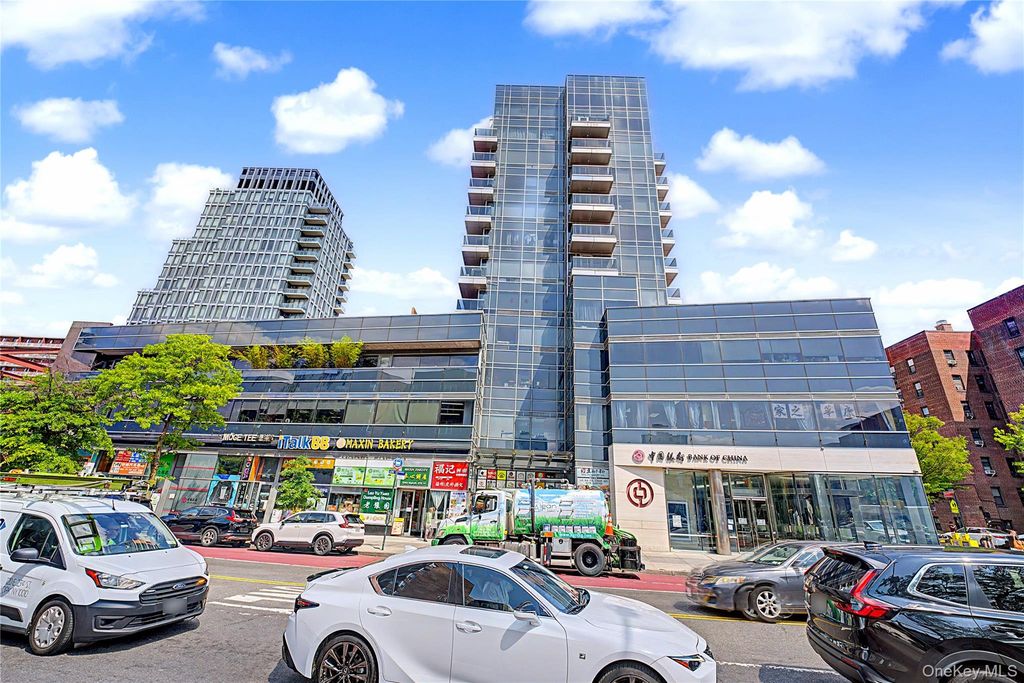 136-19 Franklin Avenue 7A, Flushing, NY 11355 — photo 2