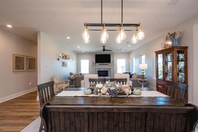 19016 Waterview Meadow Lane, Roland, AR 72135