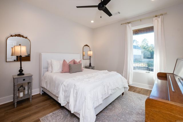 19016 Waterview Meadow Lane, Roland, AR 72135