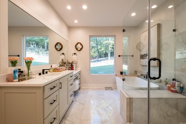 19016 Waterview Meadow Lane, Roland, AR 72135