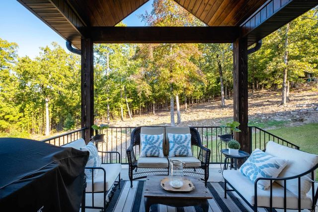 19016 Waterview Meadow Lane, Roland, AR 72135