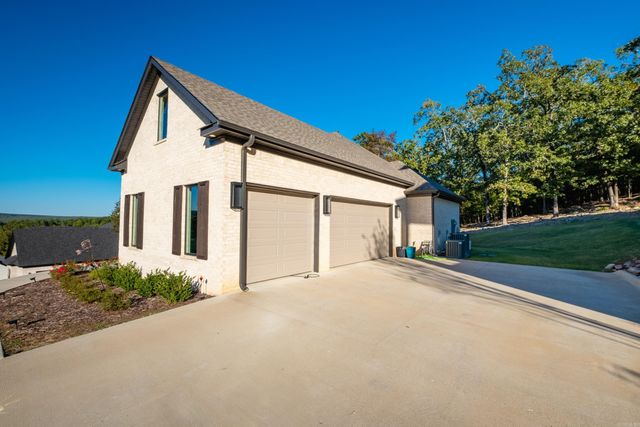 19016 Waterview Meadow Lane, Roland, AR 72135