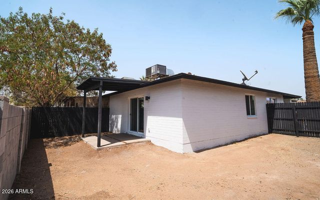 5712 N 68TH Drive, Glendale, AZ 85303