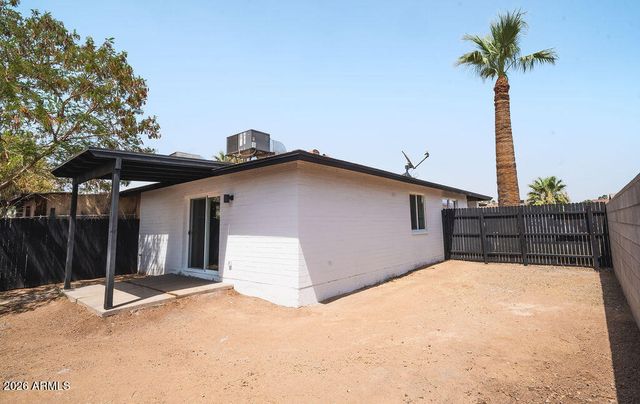 5712 N 68TH Drive, Glendale, AZ 85303