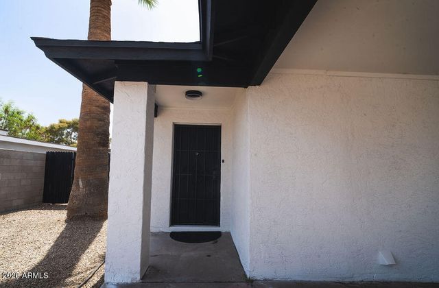 5712 N 68TH Drive, Glendale, AZ 85303