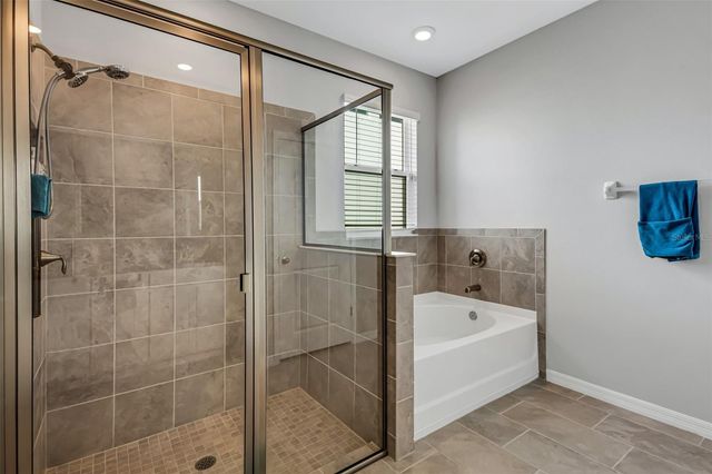 5625 SOFT SKIES DRIVE, Sarasota, FL 34238