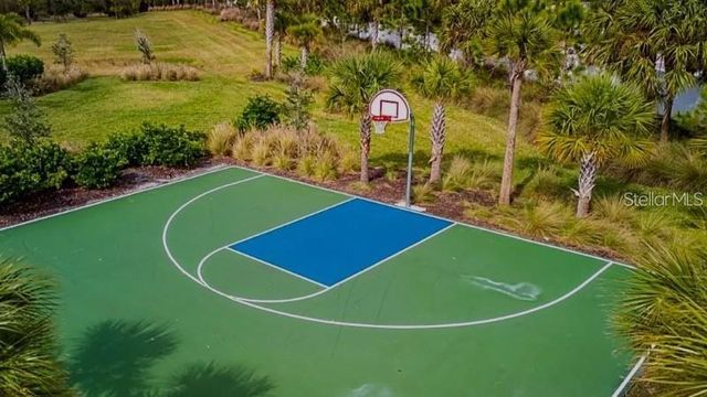 5625 SOFT SKIES DRIVE, Sarasota, FL 34238