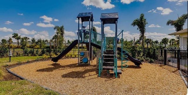 5625 SOFT SKIES DRIVE, Sarasota, FL 34238