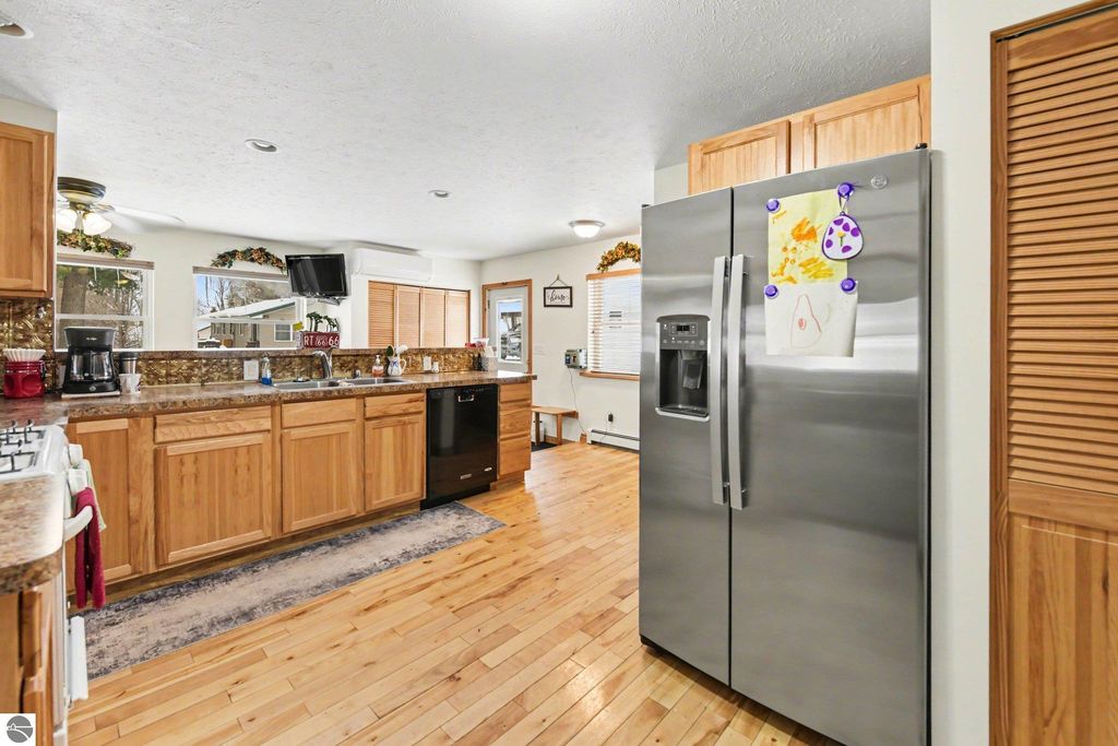 Image 11 of property listing at 111 W Forest Home Avenue, Bellaire, MI 49615