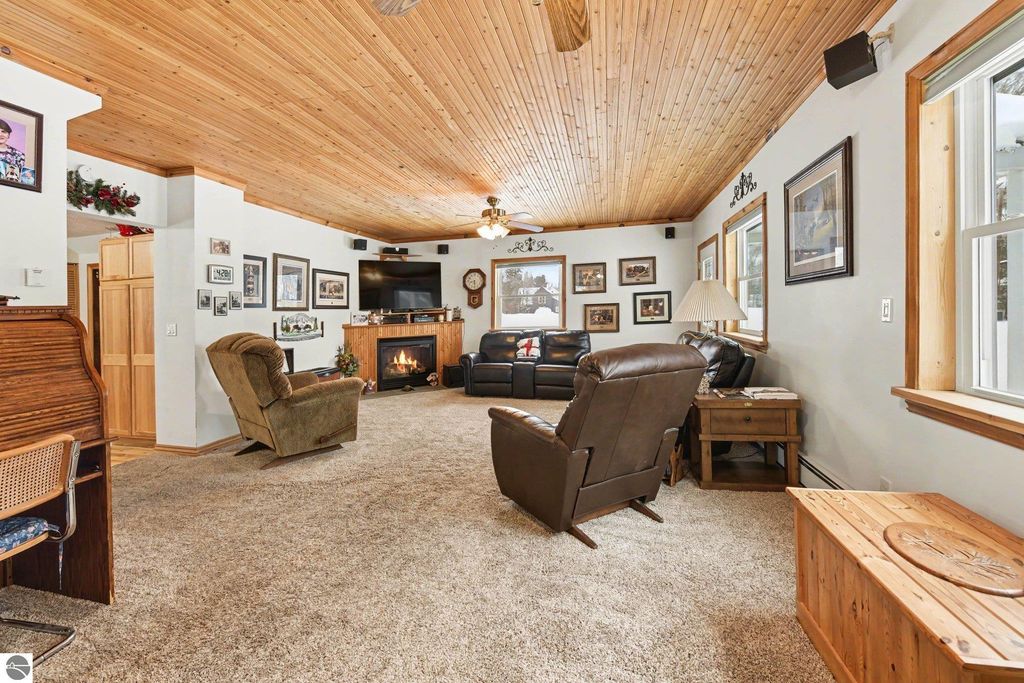 Image 14 of property listing at 111 W Forest Home Avenue, Bellaire, MI 49615