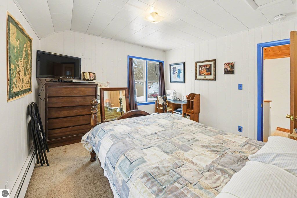 Image 22 of property listing at 111 W Forest Home Avenue, Bellaire, MI 49615